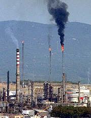 Flaring at the Spanish Refinery